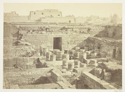 Nuovo scavo a Medinet-Haboo da Francis Frith