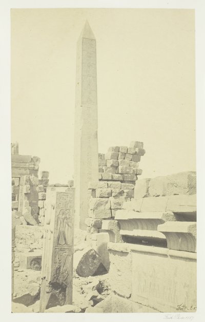 Obelisco e Colonna di Loto in Granito, Karnac da Francis Frith