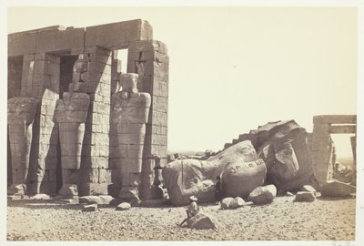 Pilastri di Osiride e grande colosso caduto da Francis Frith