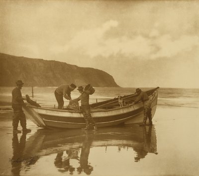 Spiaggiamento della Gratitudine, c.1890s da Frank Meadow Sutcliffe
