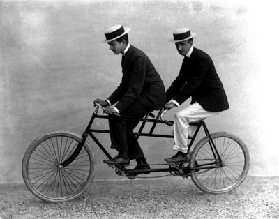 Due uomini su un tandem, Firenze, 1895 da Fratelli Alinari Fratelli Alinari