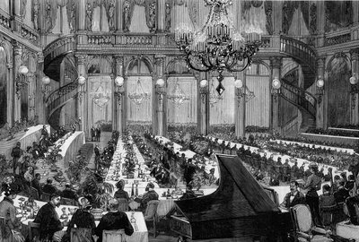 Concerto a cena nella sala festiva del Grand Hotel de Paris. Incisione di De Haenen in “The Illustrous World” n°1250 del 12 marzo 1881 da Frederic de Haenen