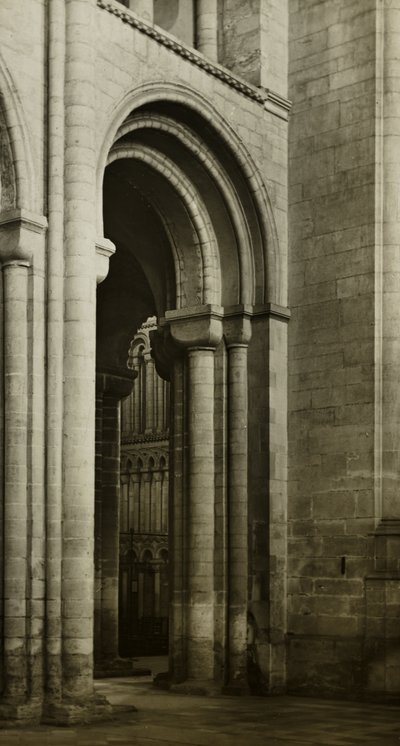 Cattedrale di Ely: Navata, angolo sud-ovest da Frederick H. Evans