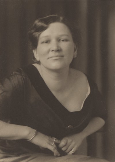 Phyllis Hatton da Frederick H. Evans