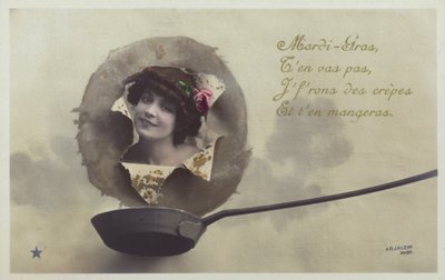 La testa di una donna che emerge sopra una padella per pancake da French Photographer