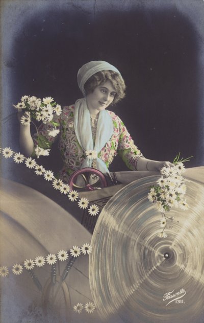 Una giovane donna che tiene molti fiori e lavora in una fabbrica da French Photographer