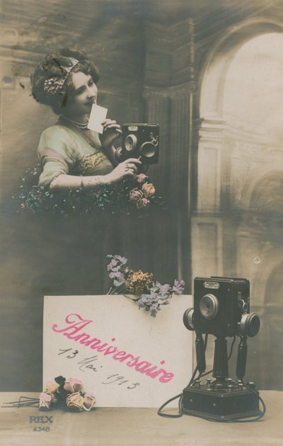 Auguri di compleanno, 1913 (foto colorata a mano) da French Photographer