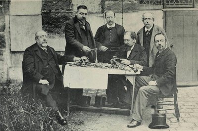 Ossa di un giovane uomo, esumate nel 1846, erroneamente attribuite a Luigi XVII, da sinistra a destra, Magitot, de Backer, Quétin, Bilhaut, Talrich, Manouvrier da French Photographer