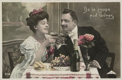 Coppia che beve champagne da French Photographer