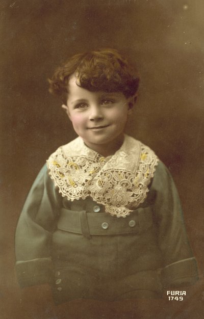 Ragazzo carino, con un grande sorriso da French Photographer