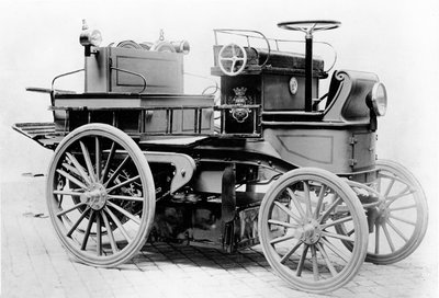 Automobile elettrica per i Vigili del Fuoco di Parigi, 1899 da French Photographer