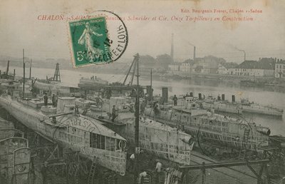 Undici torpediniere in costruzione da Schneider e Co a Chalon-sur-Saone in Francia orientale da French Photographer