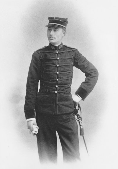 Ernest Duchesne come Maggiore di Seconda Classe di Medicina nel Secondo Reggimento de Hussards di Senlis, 1897 da French Photographer