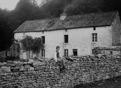 Fattoria nei pressi di Bourmont en Haute Marne, circa 1880. da French Photographer