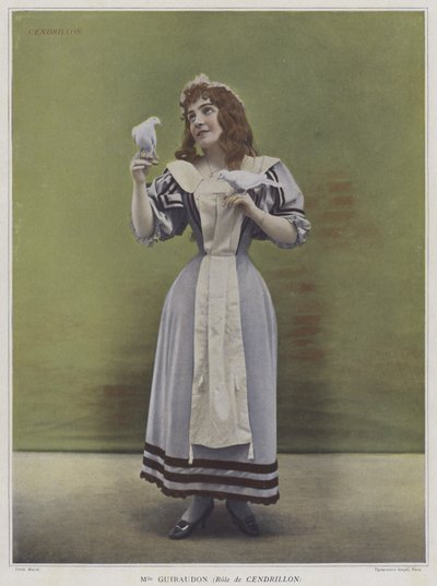 Julie Guiraudon nel ruolo di Cendrillon (Cenerentola) da French Photographer