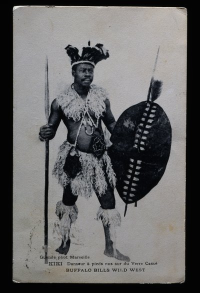 Kiki, ballerina che si esibiva a piedi nudi su vetri rotti, Buffalo Bill (William Frederick Cody) da French Photographer