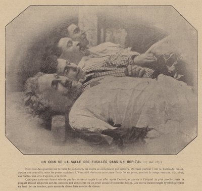 Un angolo della sala dei fucilati in un ospedale, 27 maggio 1871 da French Photographer