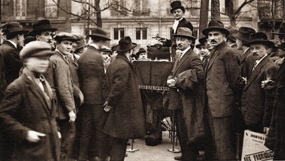 I piccoli metri di Parigi: il cammello del boulevard. da French Photographer