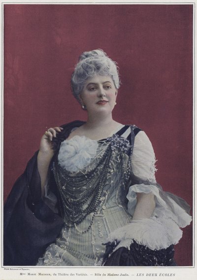 Marie Magnier come Madame Joulin in Les Deux Ecoles da French Photographer