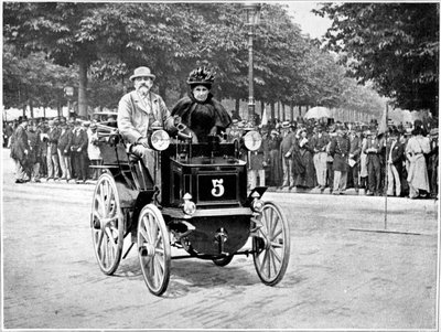 Il signor e la signora Levassor alla partenza della corsa Parigi - Bordeaux - Parigi da French Photographer