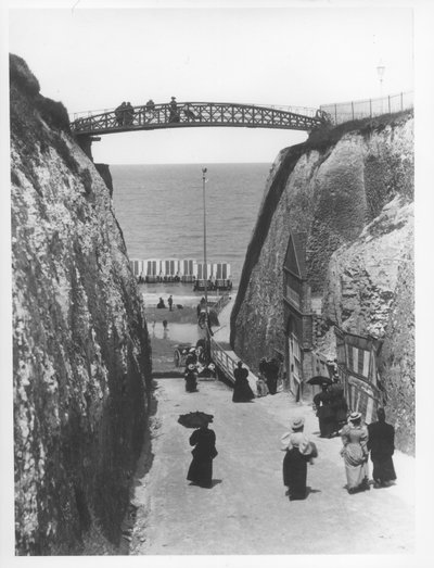 Newgate Gap, Margate, c.1900 da French Photographer