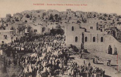 Palestina, ingresso dei pellegrini a Betlemme il giorno di Natale da French Photographer