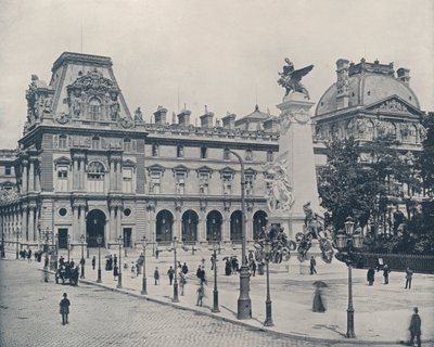 Parigi: Monumento a Gambetta nel cortile del Louvre (foto in b/n) da French Photographer