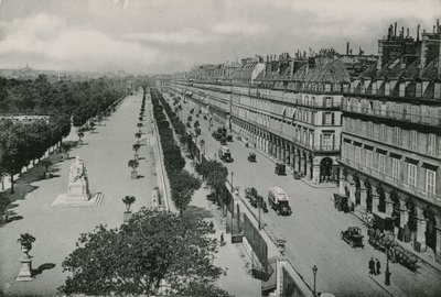 Perspective du Jardin des Tuileries et la Rue de Rivoli da French Photographer