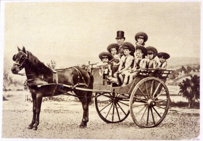 Ritratto di Ferdinand de Lesseps (1805 - 1894) e i suoi nipoti da French Photographer