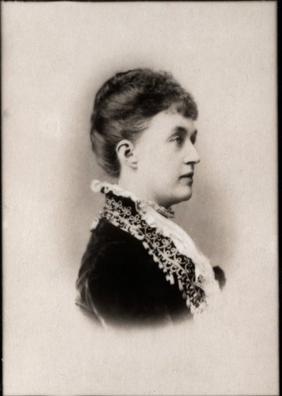 Ritratto della Principessa Adelheid Marie di Anhalt Dessau (1833-1916), Granduchessa di Lussemburgo da French Photographer
