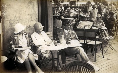La Parigi degli artisti al bel tempo: il pittore Tsuguharu-Leonard Foujita da French Photographer