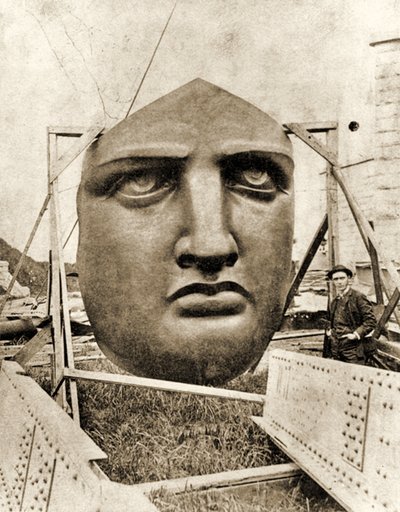 La costruzione della Statua della Libertà, (dettaglio) del volto, c.1876 da French Photographer