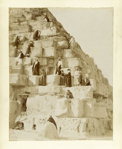 Turisti alla Grande Piramide di Giza da French Photographer