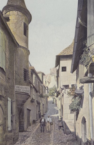 Turenne, Strada che conduce al Castello da French Photographer