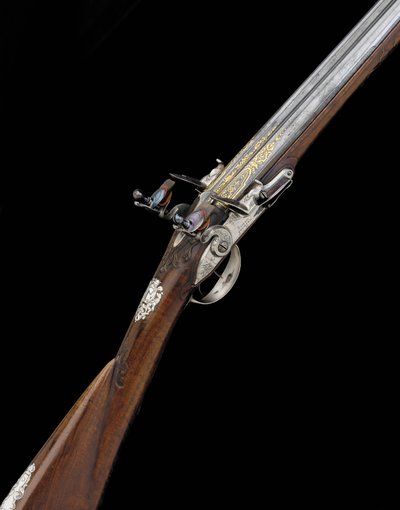 Fucile sportivo francese a pietra focaia a doppia canna da 20 bore con montatura in argento, c.1725 da French School
