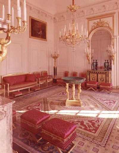 Una Sala di Ricevimento al Grand Trianon da French School