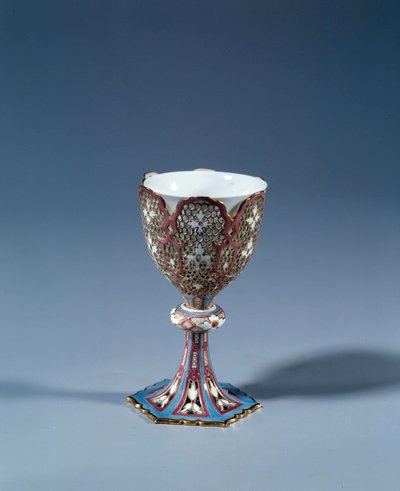 Arte francese: Tazza su supporto mobile tagliata a formare un espositore. Porcellana dura da French School