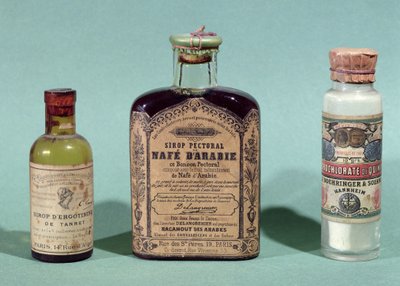 Bottiglie di medicinali farmaceutici da French School
