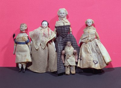 Collezione di bambole, possibilmente usate da Honoré de Balzac (1799-1850) come promemoria per La Comédie Humaine da French School