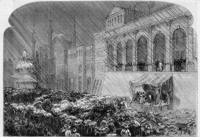Costantinopoli, 23 dicembre 1876: proclamazione della Costituzione Ottomana nel cortile della Sublime Porta. Incisione in "Le Monde Illustré" n.1031 del 13 gennaio da French School