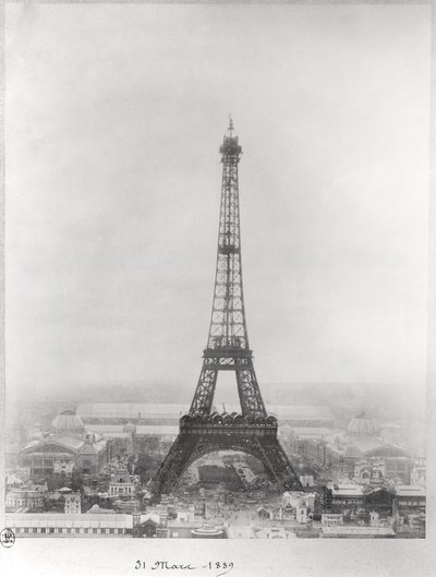 Costruzione della Torre Eiffel, Parigi, 31 marzo 1889 da French School