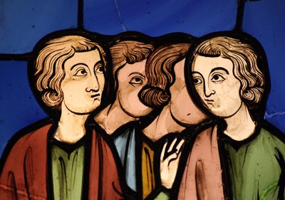 Un gruppo di persone da French School