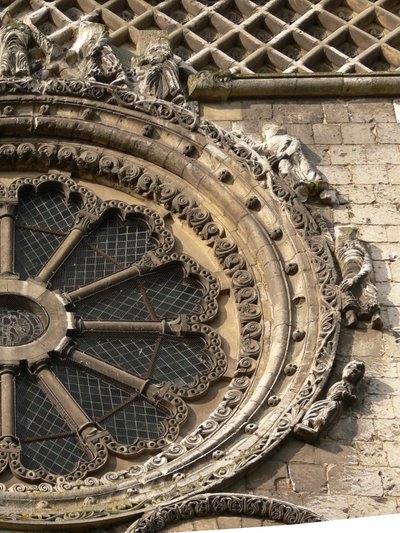 Raffigurante la Ruota della Fortuna sulla facciata nord da French School