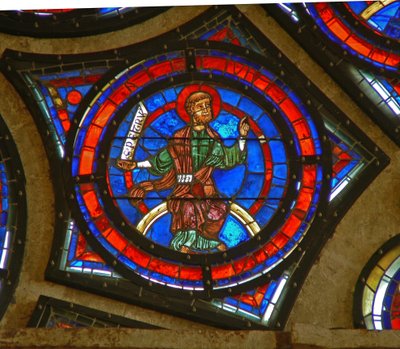 (dettaglio) dalla vetrata rosa orientale: San Pietro da French School