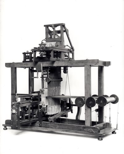 Primo telaio completamente automatizzato inventato da Jacques de Vaucanson, c.1745 da French School