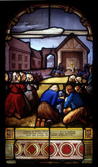 Ignace Le Garrec, vicario sacerdote a Kerlaz durante la Rivoluzione, celebra una messa parrocchiale in un fienile a Caouët, gennaio 1793 - vetrata della chiesa di San Germano a Kerlaz da French School
