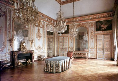 Interno della Salle du Conseil da French School