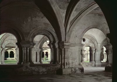 Veduta interna del chiostro dalla sala capitolare da French School