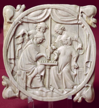 Cofanetto per specchio raffigurante una partita a scacchi, c.1300 da French School