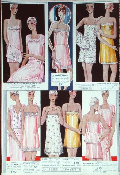 Pagina dal catalogo di lingerie 